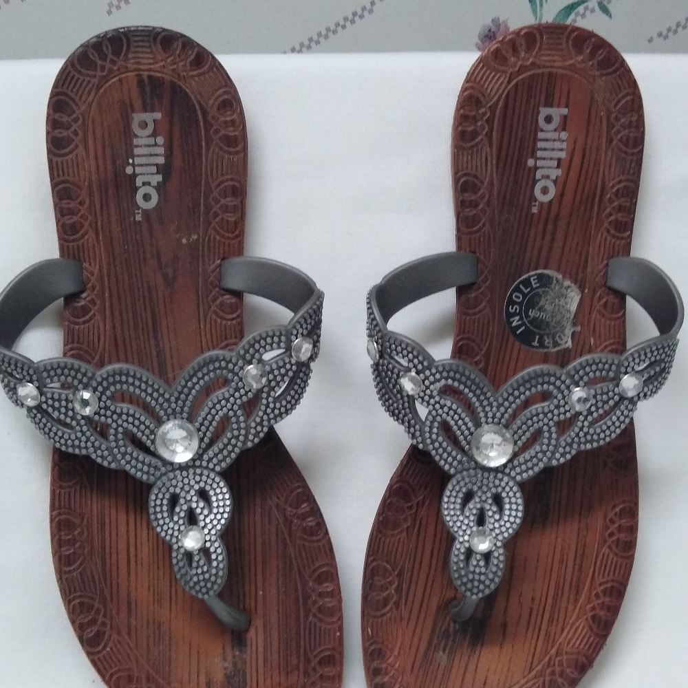 2 pair flip flops